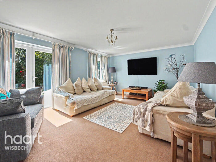 4 Bedroom Detached House For Sale In Kiln Drive, Tydd St Mary, PE13
