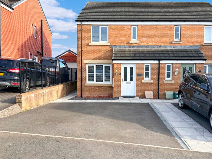 3 Bedroom Semi Detached House For Sale In Clos Y Chwarel, Llanelli, SA14