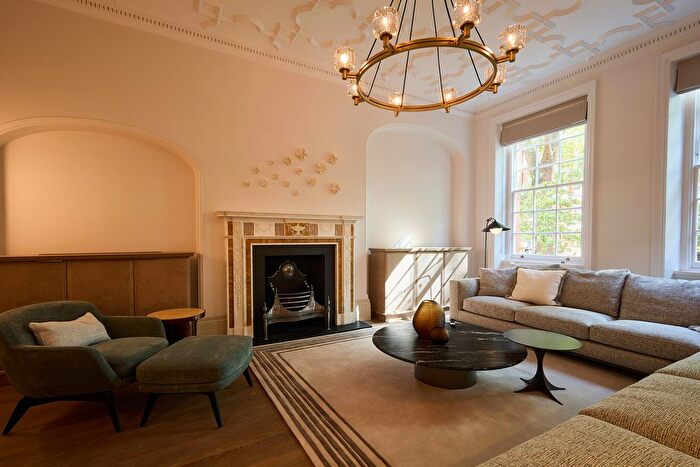 1 Bedroom Flat To Rent In Mount Street, London, W1K