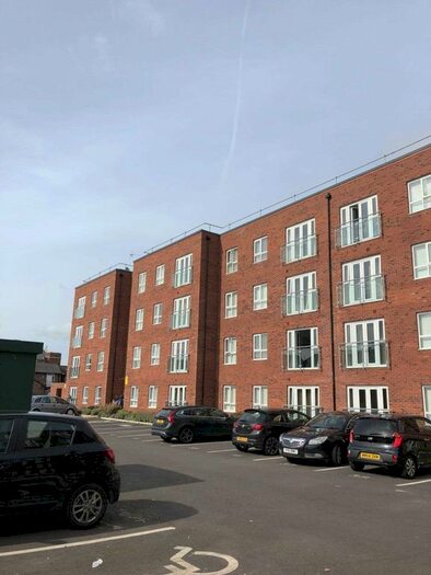2 Bedroom Flat To Rent In Spires View, Warrington, WA1