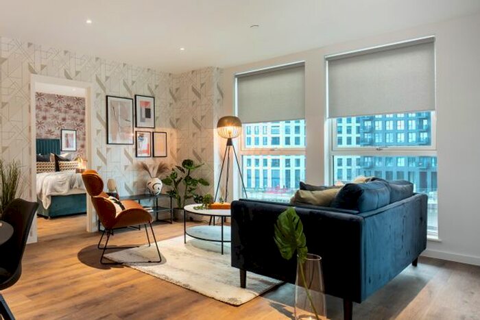 2 Bedroom Flat To Rent In Silvertown Way, London, E16