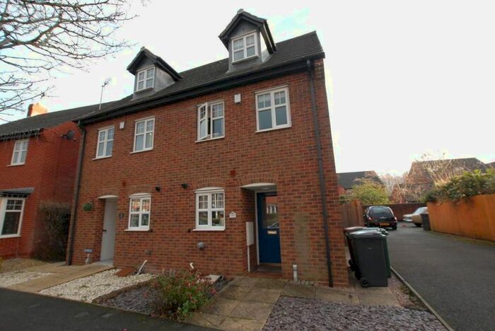 3 Bedroom Semi-Detached House To Rent In Excelsior Drive, Woodville, DE11