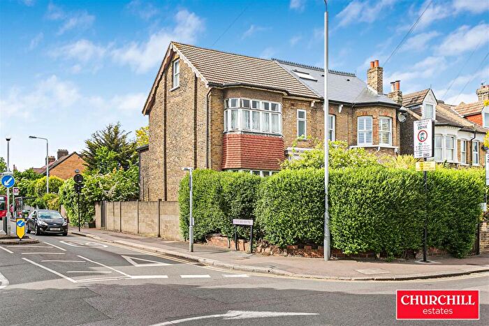 4 Bedroom House For Sale In Hainault Road, Leytonstone, E11