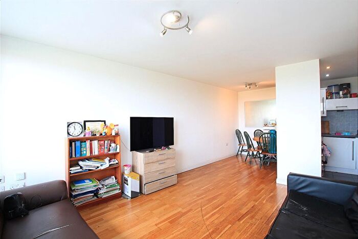 2 Bedroom Flat To Rent In Blenheim Centre, Prince Regents Road, Hounslow, TW3