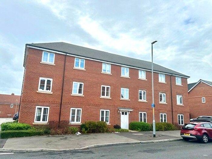 2 Bedroom Apartment For Sale In Cornfield Drive, Northfleet, Gravesend, DA11