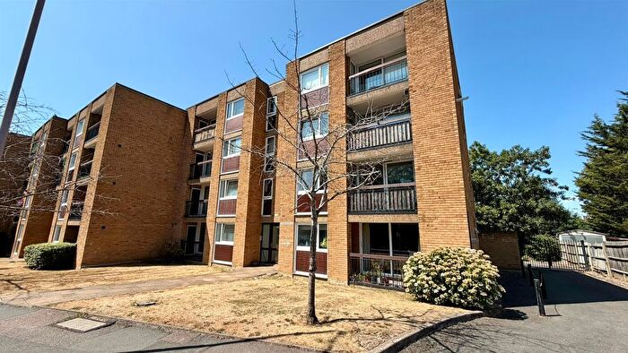 2 Bedroom Flat To Rent In Mulgrave Road, Sutton, SM2