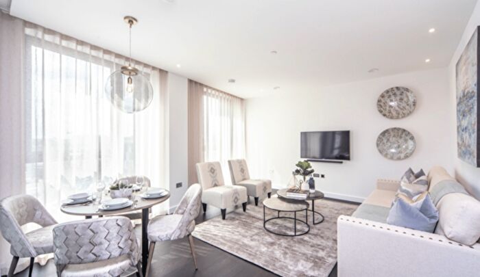 2 Bedroom Flat To Rent In Charles Clowes Walk, London, SW11