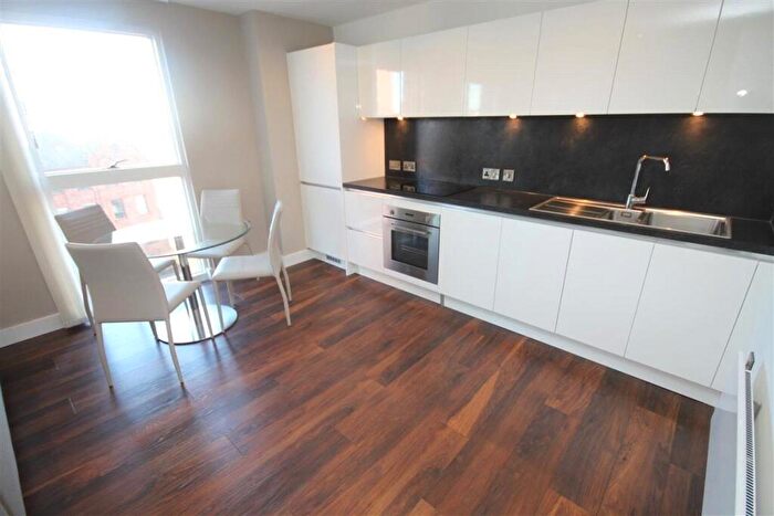 2 Bedroom Apartment To Rent In Greengate Salford, M3