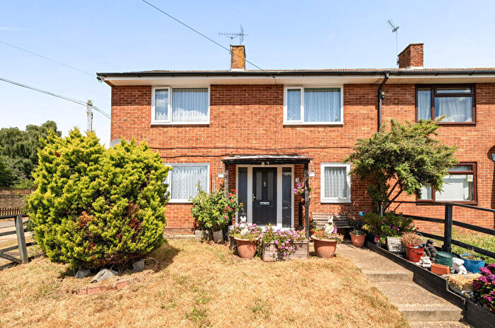 4 Bedroom Semi-Detached House For Sale In Marston Road, Thornhill, Southampton, Hampshire, SO19