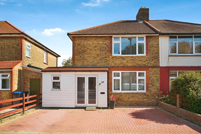 3 Bedroom Semi-Detached House For Sale In Sweet Briar Grove, London, N9