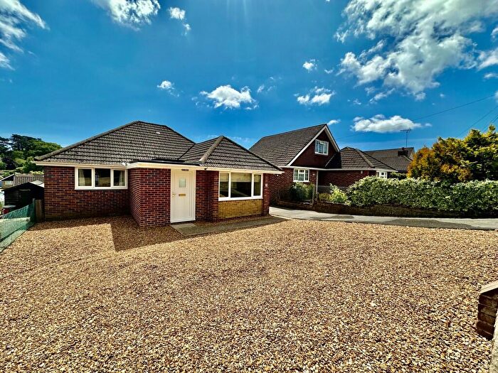 3 Bedroom Detached Bungalow To Rent In Hillview Road, Hythe, SO45