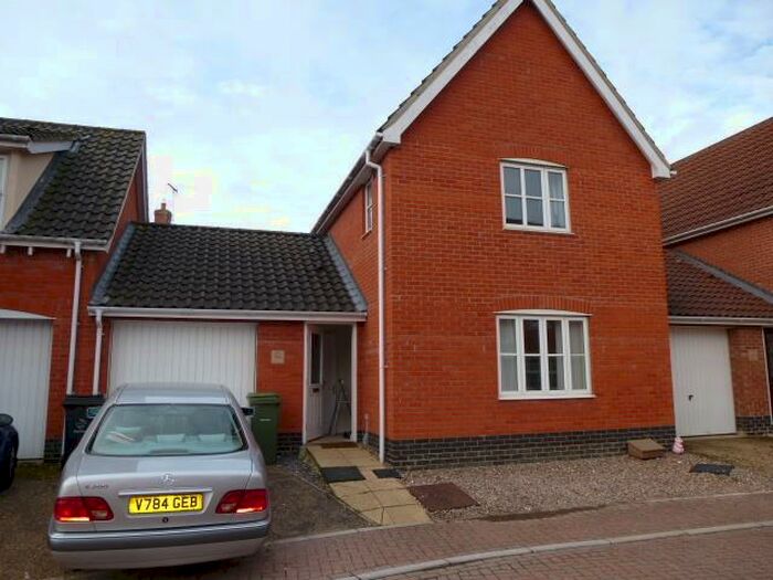 3 Bedroom House To Rent In Pennycress Drive, Thetford, IP24
