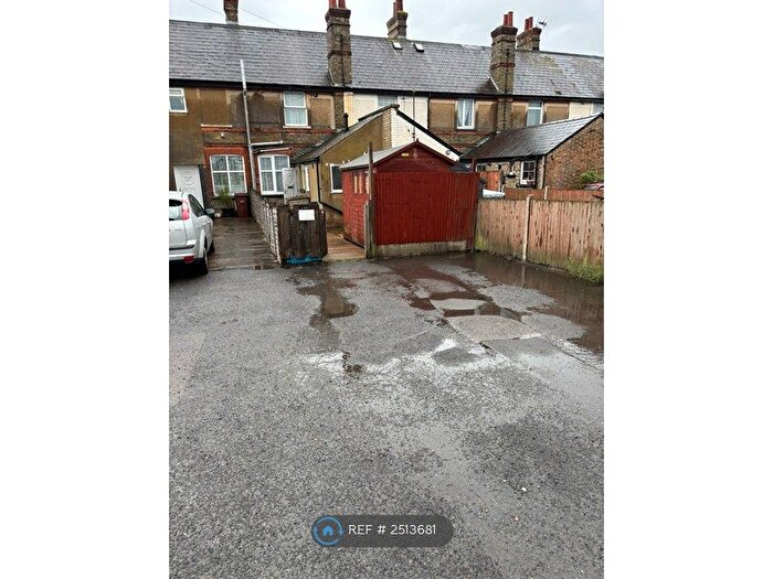 2 Bedroom Flat To Rent In Medtha House, Rochester, ME3
