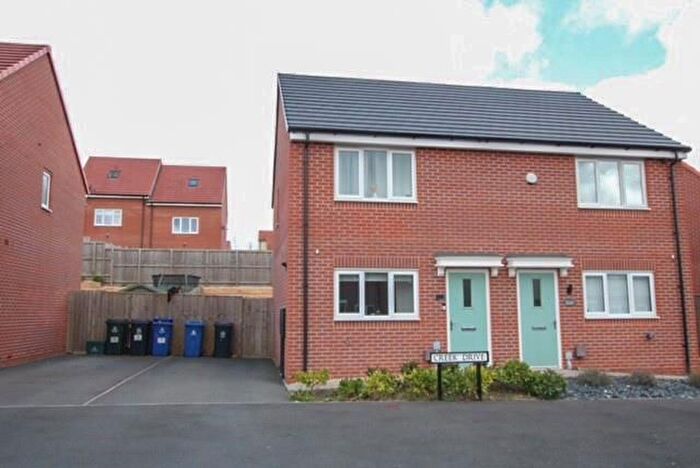 2 Bedroom Semi-Detached House For Sale In Creek Drive, Woodlands, Doncaster, DN6