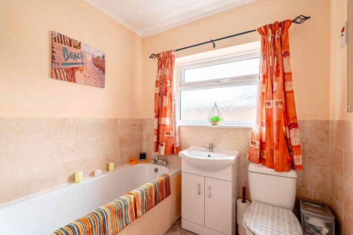3 Bedroom Detached Bungalow For Sale In Fakes Road, Hemsby, NR29