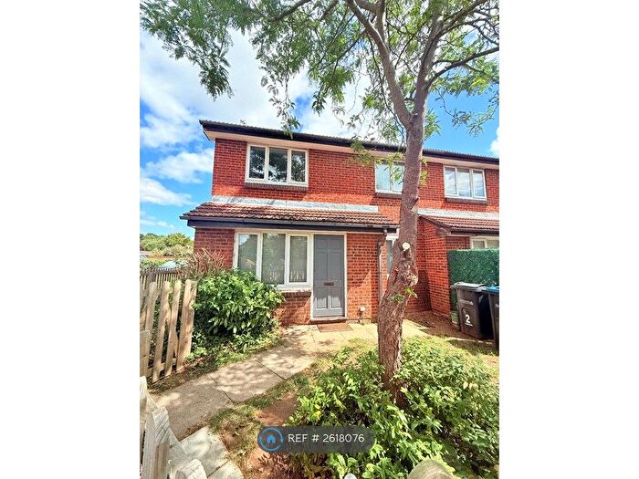 1 Bedroom Terraced House To Rent In Ambleside Way, Egham, TW20