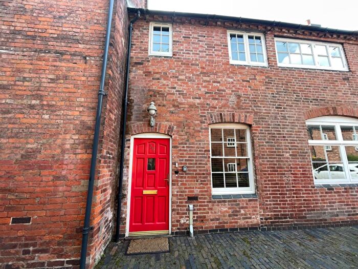1 Bedroom Terraced House To Rent In - Horninglow Street, Burton Upon Trent, DE14