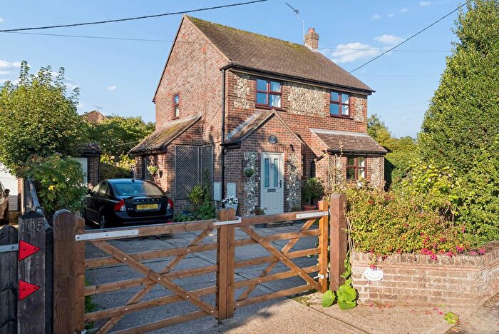 3 Bedroom Detached House For Sale In Main Road, Naphill, HP14