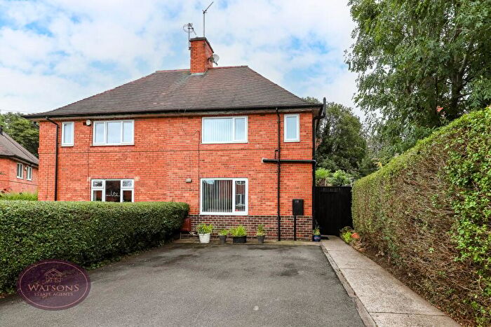 3 Bedroom Semi-Detached House For Sale In Halstead Close, Nottingham, NG8