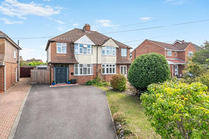 3 Bedroom Semi-Detached House For Sale In New Hythe Lane, Larkfield, Aylesford, ME20