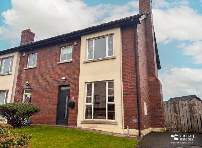 3 Bedroom Semi-Detached House For Sale In Craighill Crescent, Ballyclare, BT39
