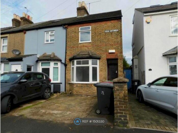 3 Bedroom End Of Terrace House To Rent In Belgrave Road, Slough, SL1