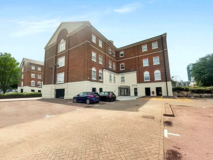 1 Bedroom Flat To Rent In Quayside, Chatham Maritime, Chatham, Kent, ME4
