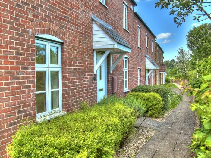 3 Bedroom Semi-Detached House To Rent In Usher Drive, Banbury, OX16