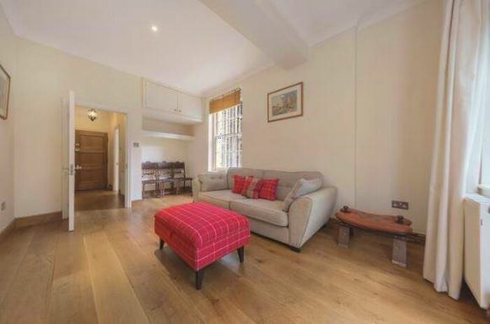 1 Bedroom Apartment To Rent In Marylebone Road, Marylebone, London, NW1