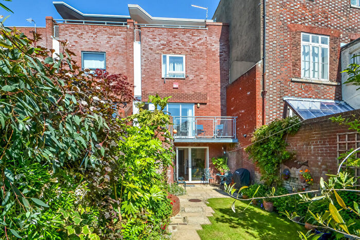 4 Bedroom Town House For Sale In Old Portsmouth, Hampshire, PO1