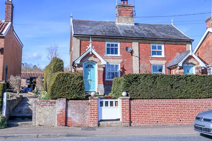 3 Bedroom Semi-Detached House For Sale In Peasenhall, IP17
