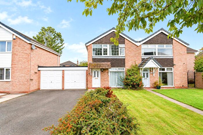 3 Bedroom Semi-Detached House For Sale In Riverside Walk, Neston, Cheshire, CH64