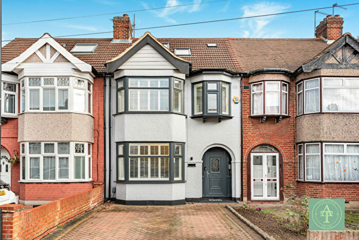4 Bedroom Terraced House For Sale In Ladysmith Road, Enfield, EN1