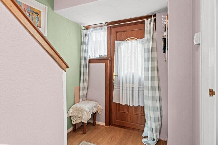 2 Bedroom Terraced House For Sale In Braeview, Stenhousemuir, Larbert, Stirlingshire, FK5