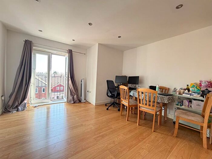 2 Bedroom Flat To Rent In Ridgepoint Court, Wheeler Street, Maidstone, ME14