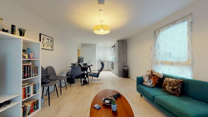 2 Bedroom Ground Flat To Rent In Atkinson Street, LS10