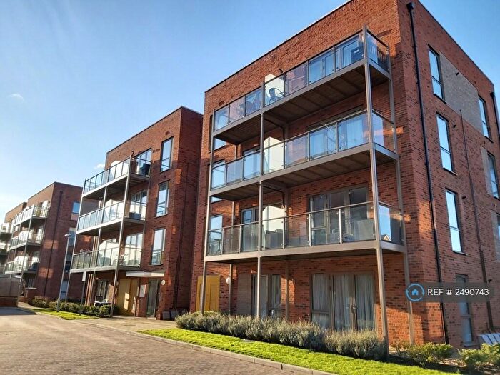 2 Bedroom Flat To Rent In Nihill Place, Croydon, CR0