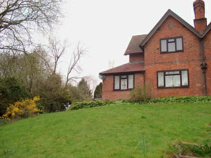 2 Bedroom Semi-Detached House To Rent In Pipers Brook West, Eastham, WR15