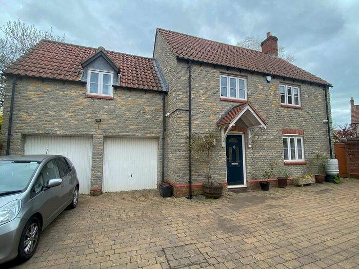4 Bedroom Detached House To Rent In Little Brooks Lane, Shepton Mallet, BA4