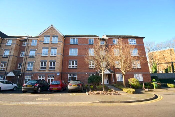 2 Bedroom Flat To Rent In Beckets View, Northampton NN1