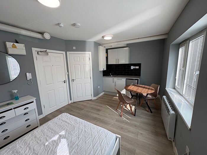 Studio To Rent In South Street, Enfield, EN3