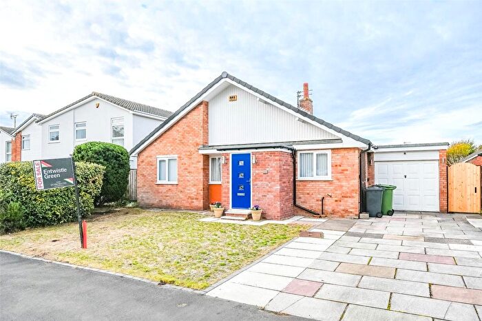 3 Bedroom Bungalow For Sale In Wicks Lane, Formby, Liverpool, Merseyside, L37