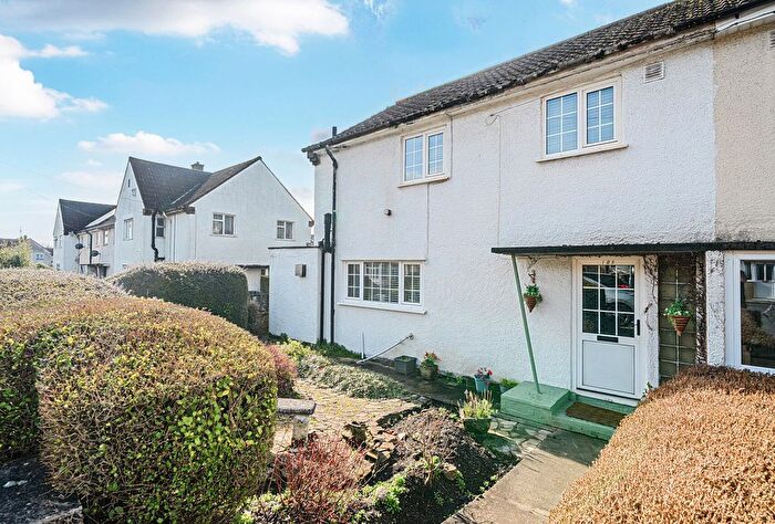 3 Bedroom Semi Detached House For Sale In Tenniscourt Road, Bristol, Gloucestershire, BS15