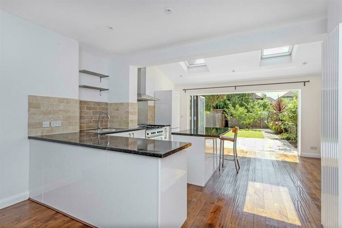 4 Bedroom House To Rent In Phyllis Avenue, New Malden, KT3