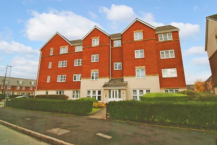 3 Bedroom Flat For Sale In Mckinley Street, Great Sankey, WA5