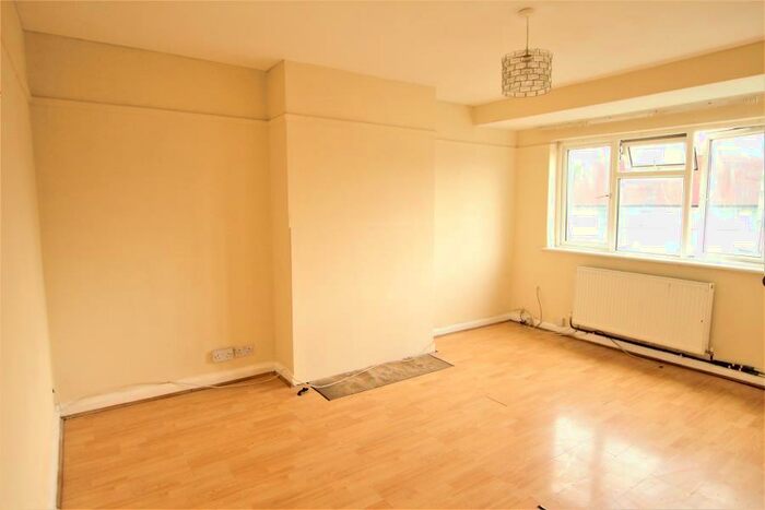 2 Bedroom Flat To Rent In Sudbury Croft, Wembley, HA0