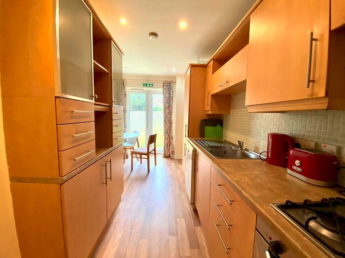 4 Bedroom Property To Rent In Central Park Drive, Hockley, Birmingham, B18