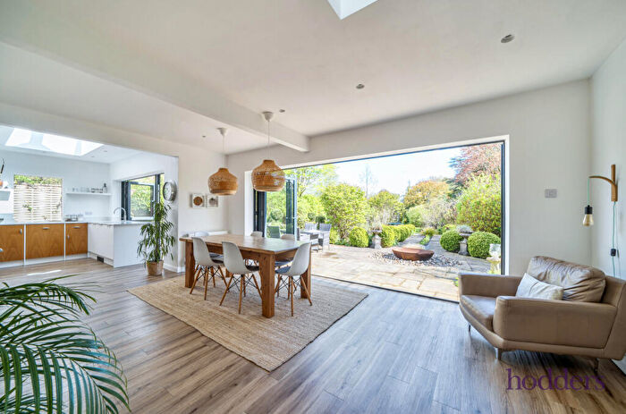 4 Bedroom Bungalow For Sale In Longcross, Surrey, KT16