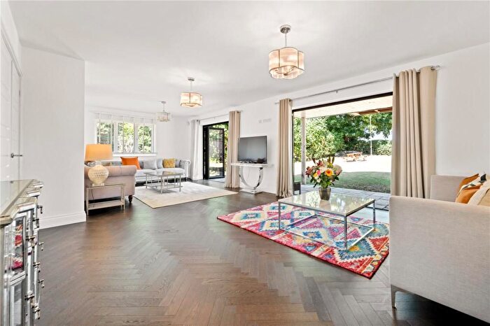 5 Bedroom Detached House For Sale In Chilworth Old Village, Chilworth, Southampton, SO16
