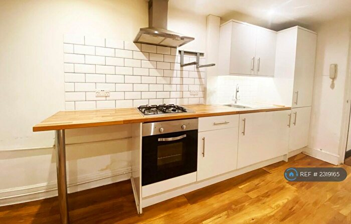 1 Bedroom Flat To Rent In Farnley Road, London, SE25